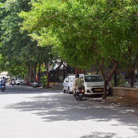 Staymazing-1,2 & 3 Bhk Ac Apartments In Hebbal-5Mins To Manyata-30Mins To Airport Бангалор Экстерьер фото