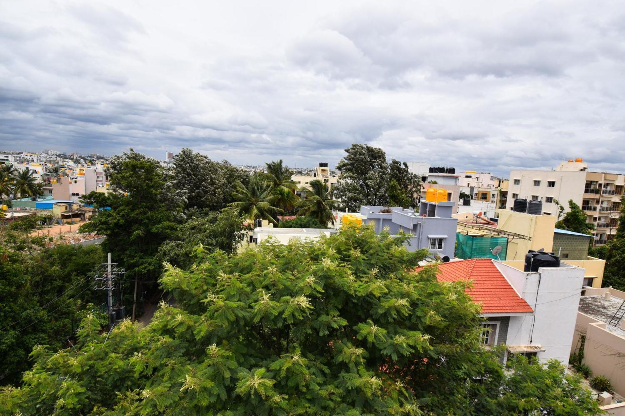 Staymazing-1,2 & 3 Bhk Ac Apartments In Hebbal-5Mins To Manyata-30Mins To Airport Бангалор Экстерьер фото